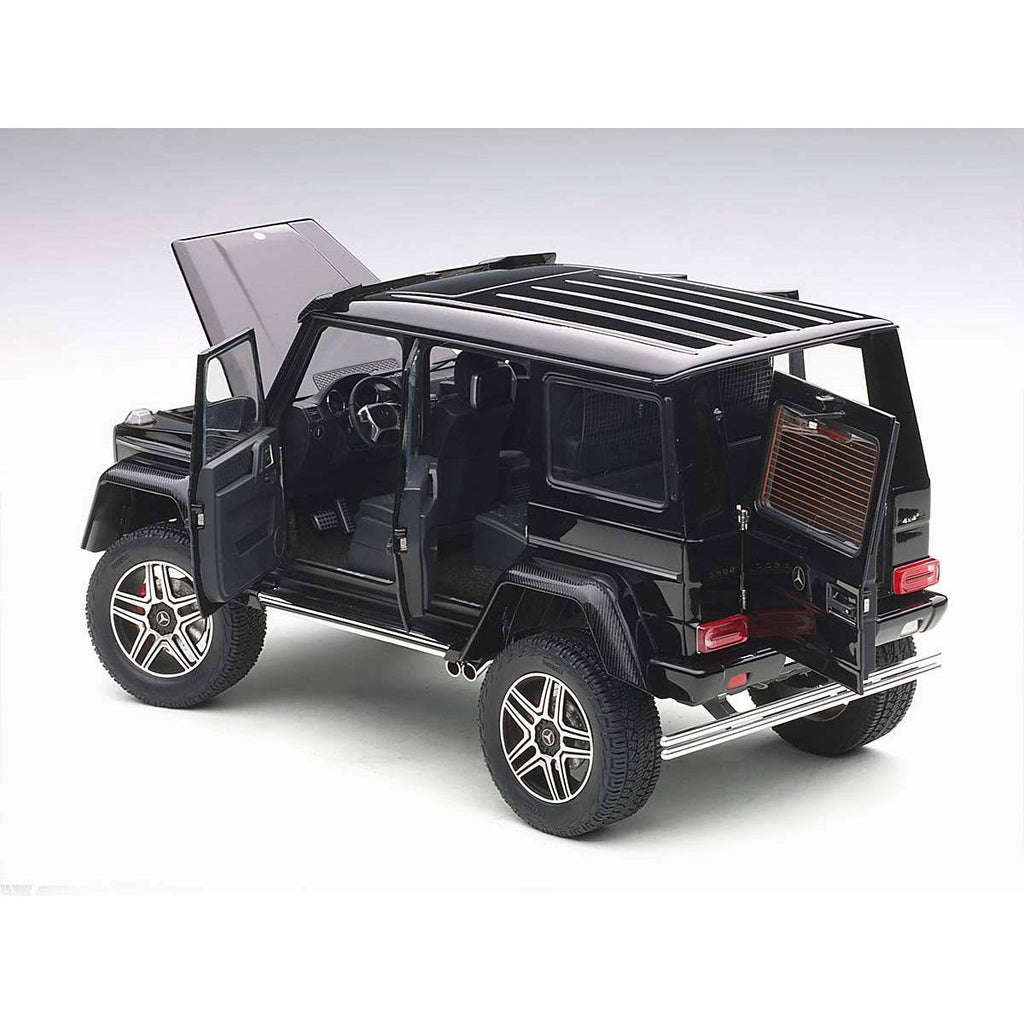 1/18 Gloss Black Model Car C829