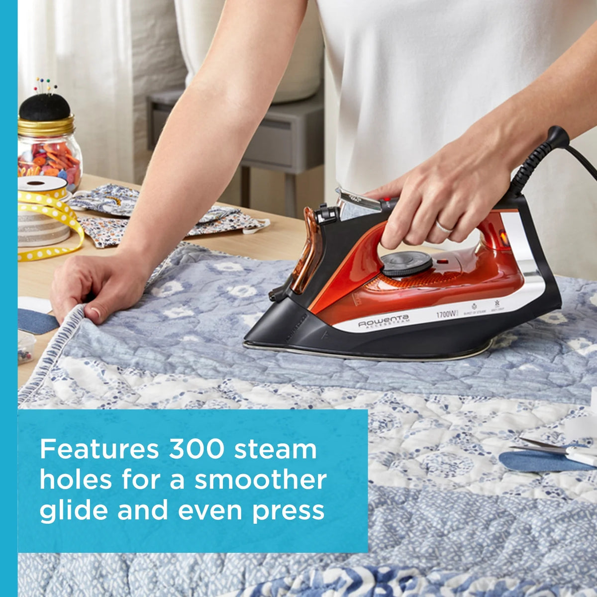 Red Steam Iron Z291