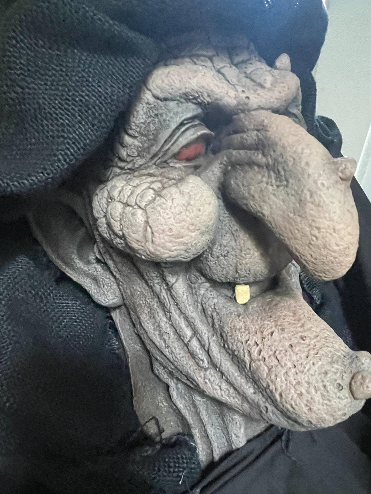 Sitting Witch Prop S987