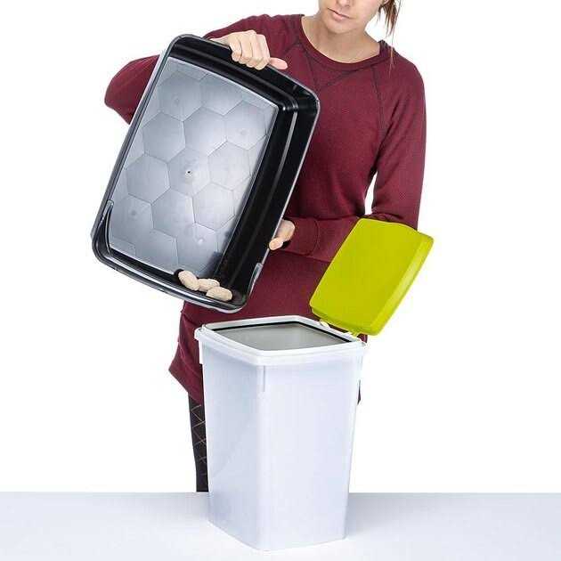 Litter Box with Litter Guard V182