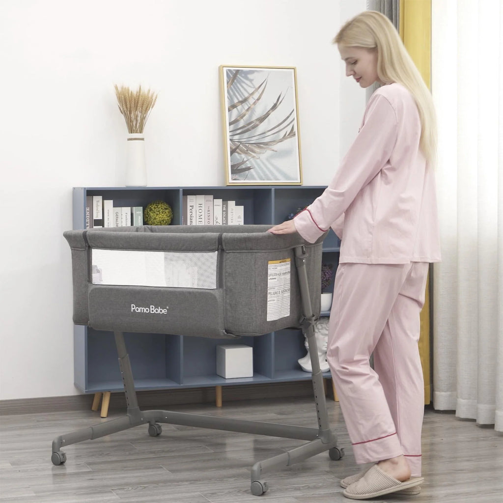 Grey Bassinet with Wheels and Folding Frame H3771