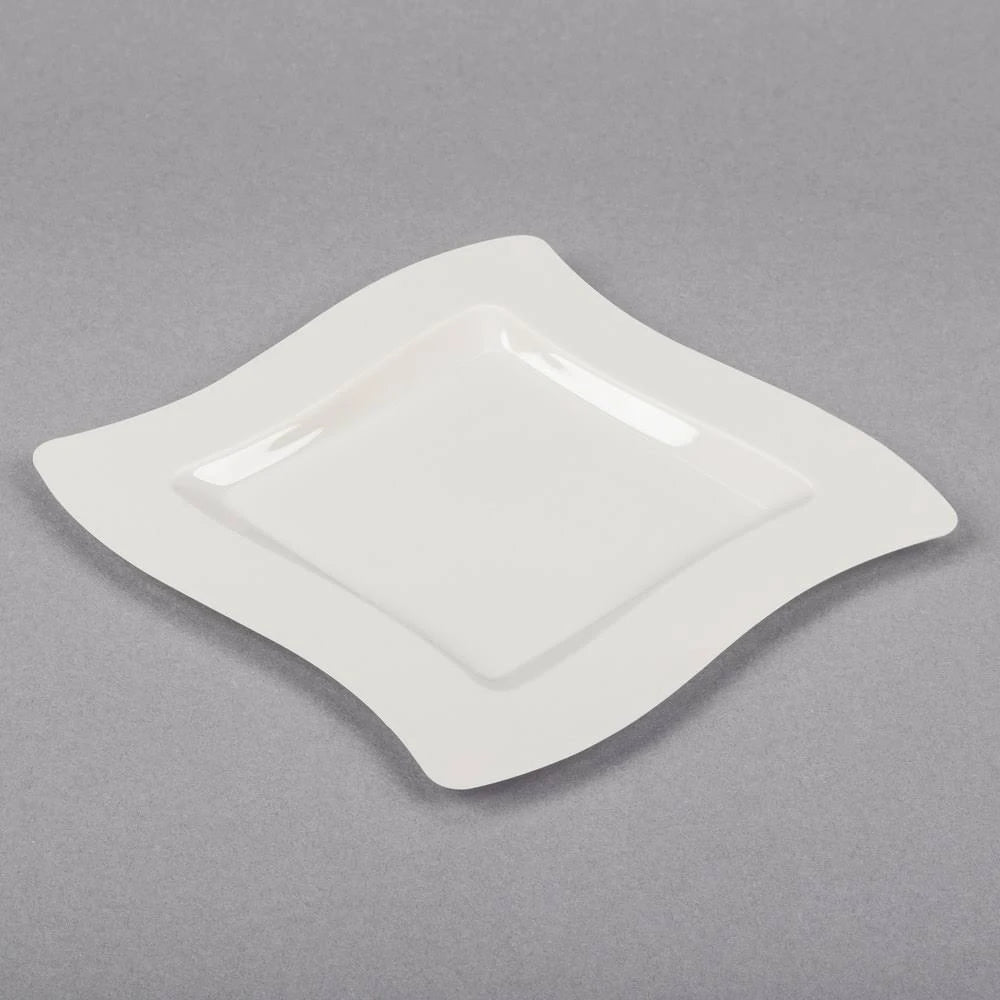 6.5x22 Disposable Plastic Dessert Plates V3046