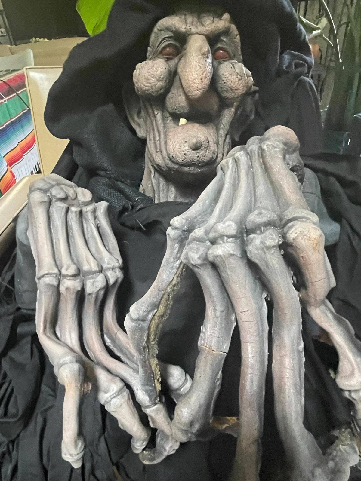 Sitting Witch Prop S987