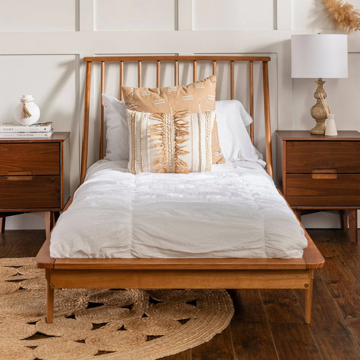 Solid Pine Wood Spindle Bed - Light Oak - Queen D914908