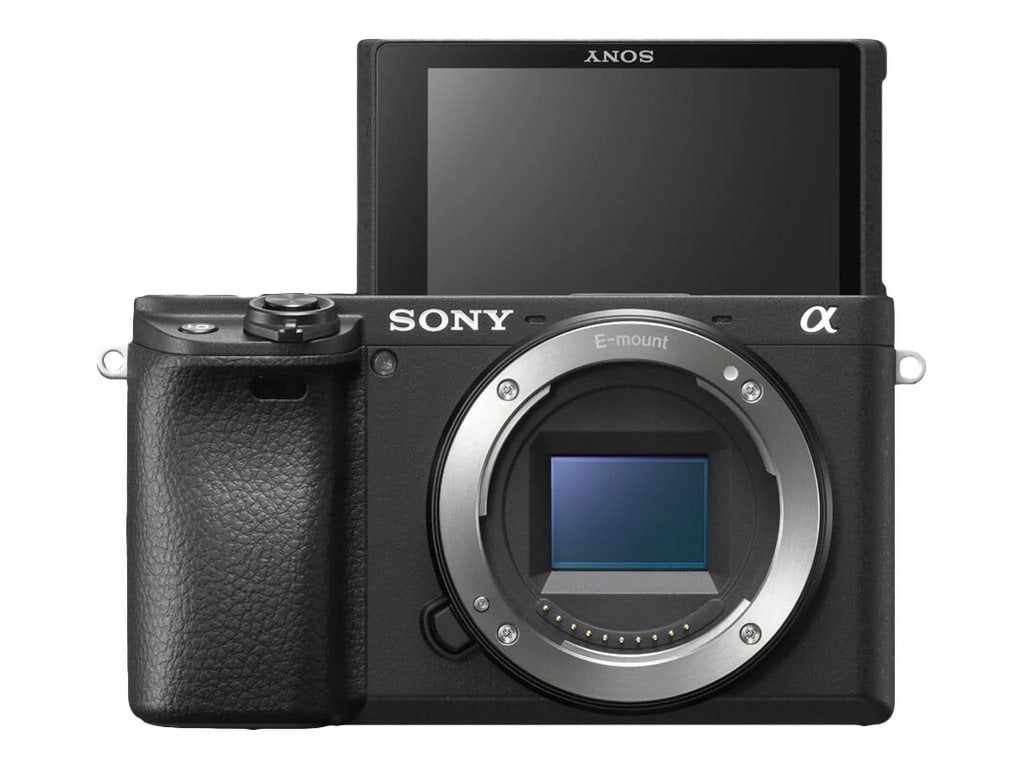 Black Mirrorless Digital Camera 24.2 MP APS-C 4K with 18-135mm Lens U8986