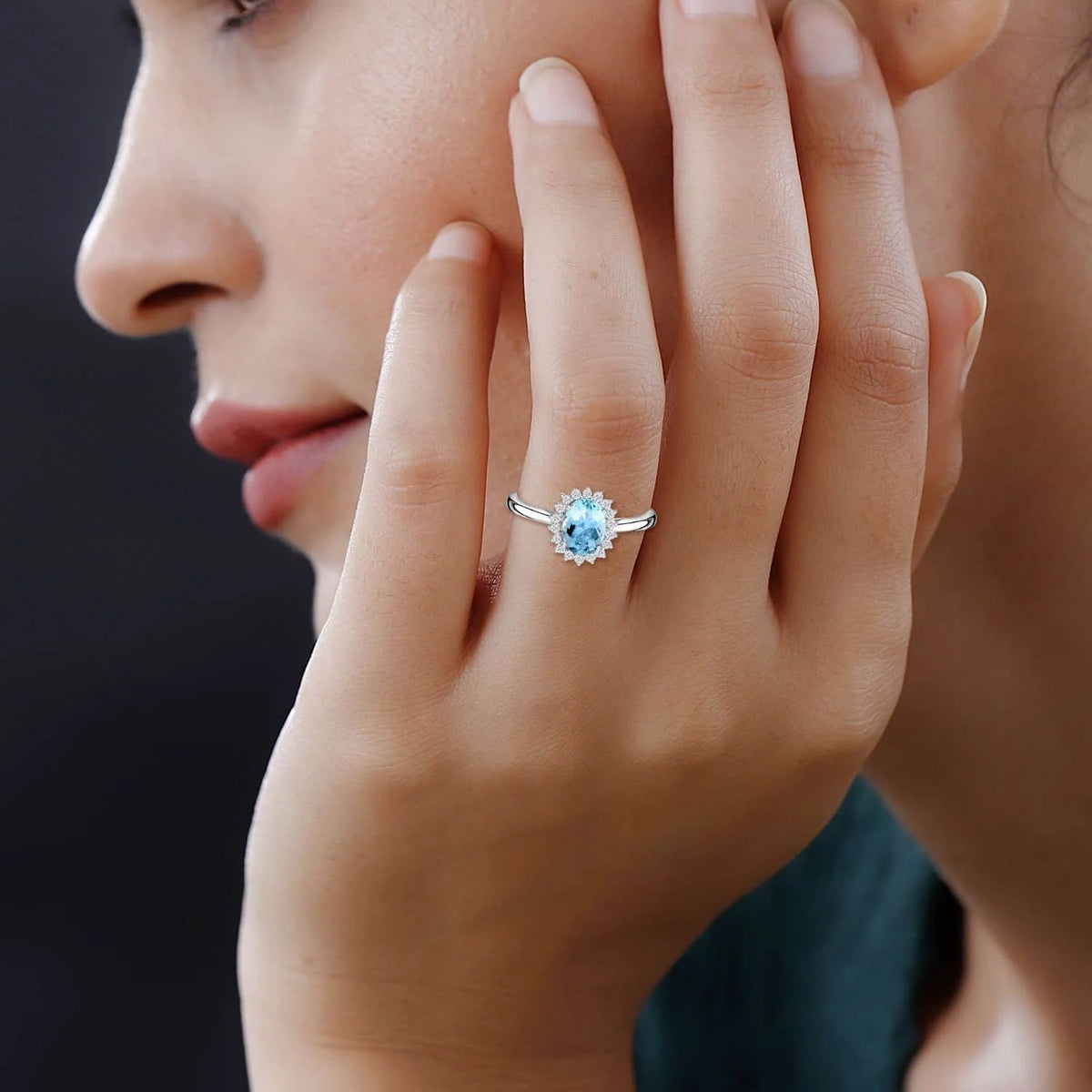 Oval Blue Aquamarine White Diamond 18K White Gold Ring Size 8 Ct 1.18 G-H Color Si1 Clarity J652