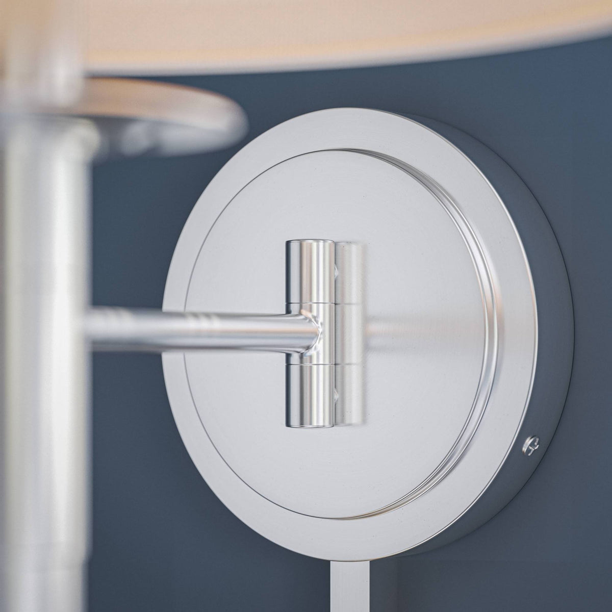 Brushed Steel Swing Arm Wall Lamp U8736