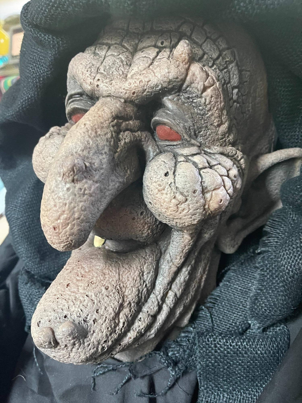 Sitting Witch Prop S987