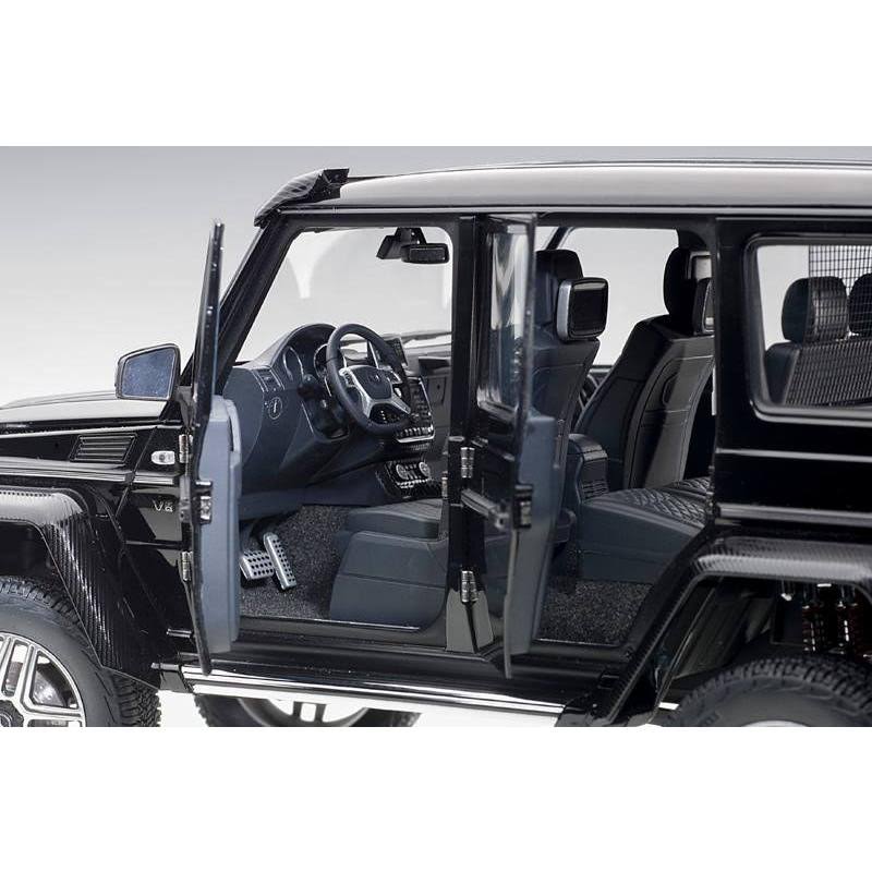 1/18 Gloss Black Model Car C829